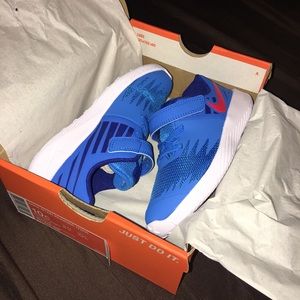 NWT toddler Nike’s